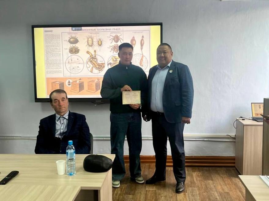 В Бурятской ГСХА завершились курсы профессионального обучения по профессии «Пчеловод»