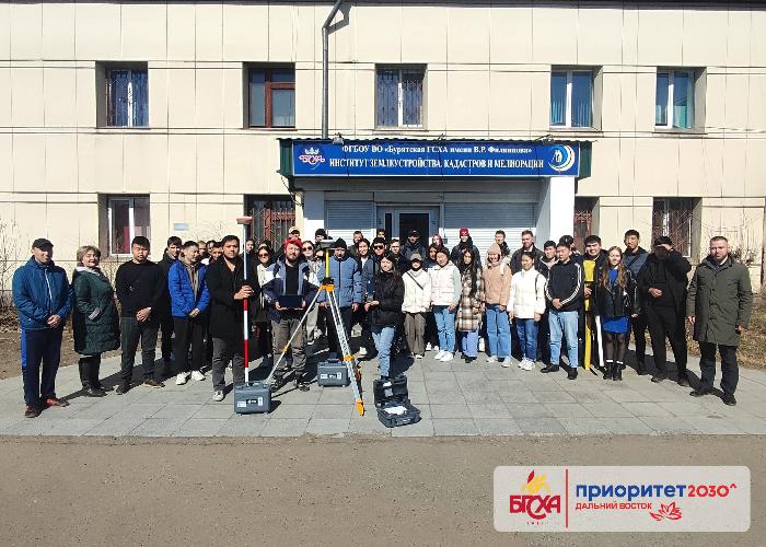 Студенты Бурятской ГСХА ознакомились с новым спутниковым оборудованием