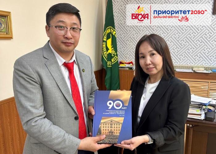 Делегация Минобрнауки Бурятии и Совета ректоров вузов РБ побывала с визитом в Монголии